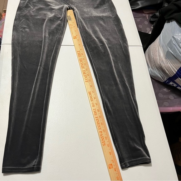 Spanx Silver Chrome Shiny Velvet Leggings Plus Size 1X W2 - Picture 8 of 10